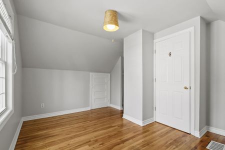 For Lease - 100 Harrold Place, Carlington - Central Park, Ontario - Photo 3