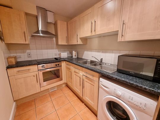 2 bedroom flat to rent - Photo 1