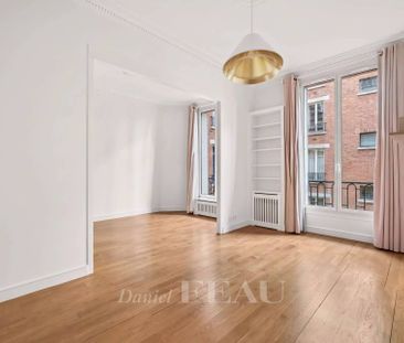 Location appartement, Paris 7ème (75007), 7 pièces, 245.88 m², ref ... - Photo 2