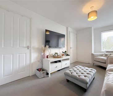 2 bedroom semi-detached house to rent - Photo 2