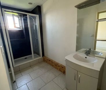 Dans belle maison, joli T1 entièrement rénové - Photo 1