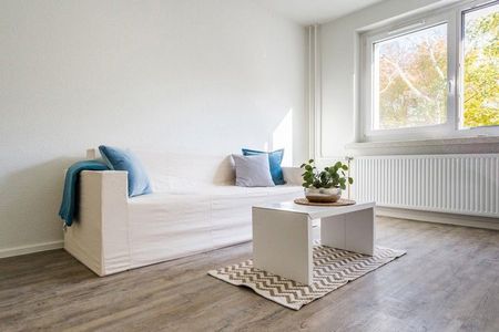 Lust auf diese großzügige 3-Zimmer-Wohnung mit Balkon? WBS erforderlich! - Photo 3