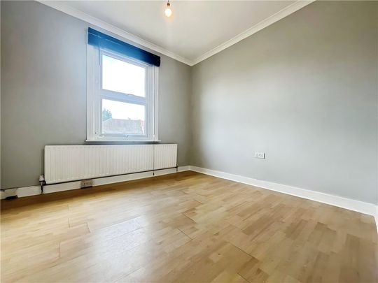 Albert Road, Hounslow, TW3 3RW - Photo 1