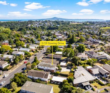 Top Floor Apartment - Unbeatable Location - Photo 4