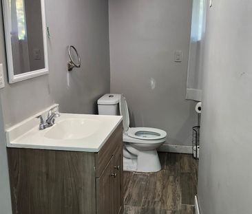 For Lease - 59 Sunforest Drive Unit# Bsmt, Brampton, Ontario - Photo 2