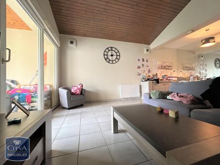 Location Appartement 3 pièces 95m² SAINTES 17100 - Photo 2