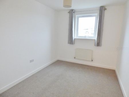2 bedroom flat to rent - Photo 3