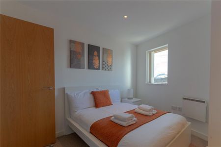 Apartment 12, St. Anns Quay, 118, Quayside, Newcastle upon Tyne, Tyne and Wear, NE1 3BB - Photo 3