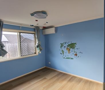 Generous 4-Bedroom Home Offering Space, Comfort & Everyday Convenience - Photo 4