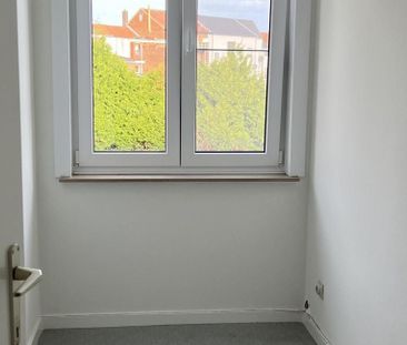 Appartement te huur in Genk voor € 750 met 1 slaapkamer - Foto 4