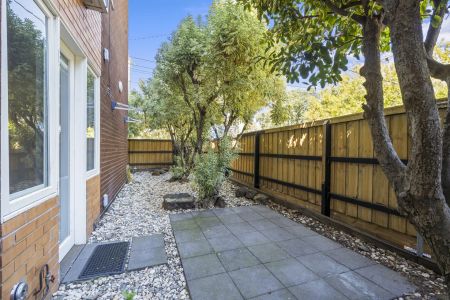 A Lifestyle Opportunity in the Heart of Chapel Street! - Photo 3