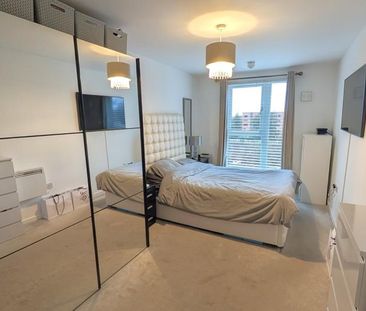 2 bedroom flat to rent - Photo 3