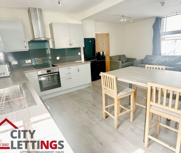 5 Bedroom Apartment - Photo 4