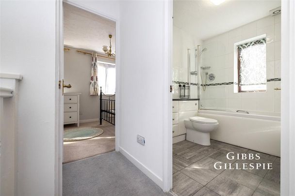 3 bedroom terraced house to rent - Photo 1