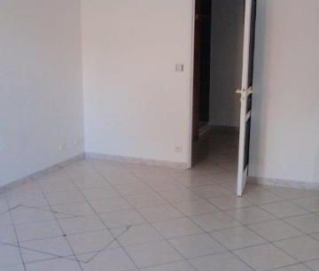 PROVIN, centre-ville, studio à 395 euros - Photo 3