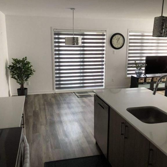 4,5-1200 pi-1900$/mois - Stat. Ext. - Locker - 1er septembre - Photo 1