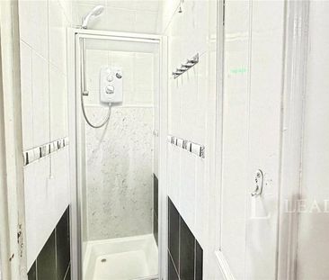 1 bedroom in a house share to rent - Photo 6