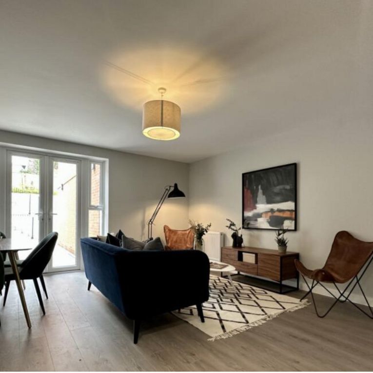 Brighton Road, Coulsdon, CR5 - Photo 1