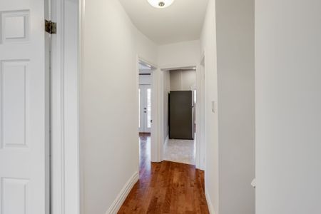 For Lease - 94 Wallace Avenue Unit# 2nd Flr, 2 bdrm + Den/Din, Toronto, Ontario - Photo 5
