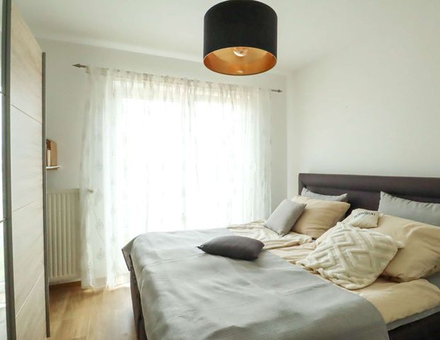 Für Kapitalanleger mit Weitblick: langfristig und solide vermietete Erdgeschosswohnung - Photo 1
