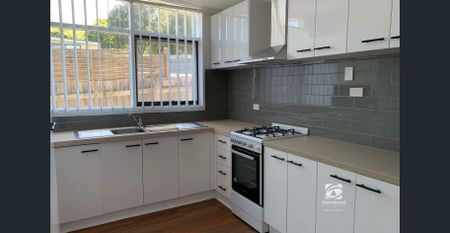 RENOVATED RIPPER ON ROBIN - Photo 3