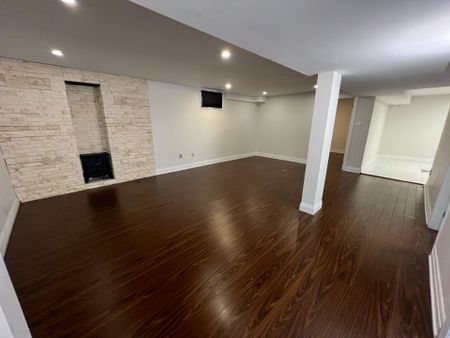 For Lease - 123 Carmen BSMT Crescent, Vaughan, Ontario - Photo 5