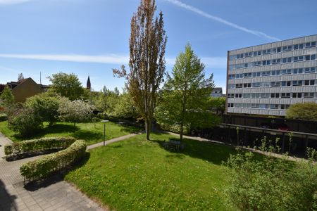 Lys lejlighed med moderne køkken og hyggelig gårdhave - Foto 3