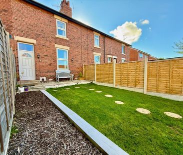 2 bedroom terraced house to rent - Photo 5