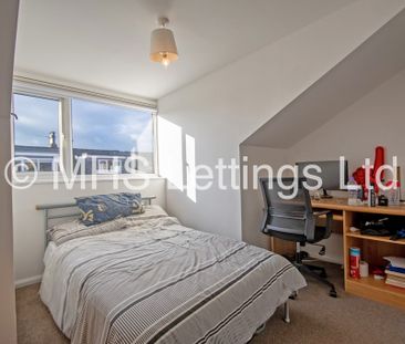 4 Bedroom Mid Terraced House for rent in Welton Place - Photo 5