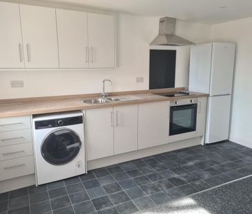 2 bedroom apartment to rent - Photo 2