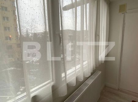 Apartament 3 camere, 80 mp, zona strazii Mehedinti - Fotografie 3
