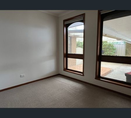 37 Wright Avenue, Shepparton, Vic 3630 - Photo 5