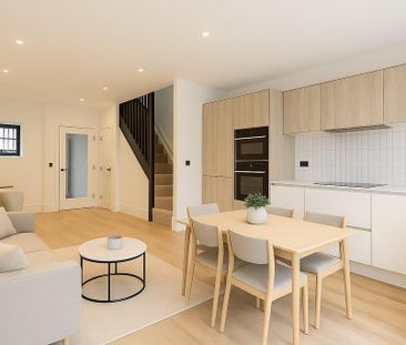 4 bedroom terraced house to rent - Photo 3