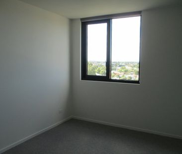 Location, Lifestyle. 2 Bedrooms, 1 bathroom & 1 Secure Car space - Photo 2