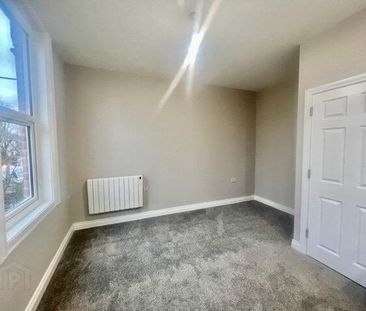 Flat 2, 49 South Parade, Belfast, BT7 2GL - Photo 5