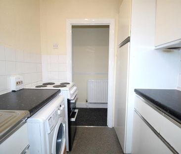 2 Bedroom Maisonette - Garden To Let - Photo 6