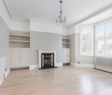 4 Bed Terraced House, Arundel St, BN2 - Photo 2