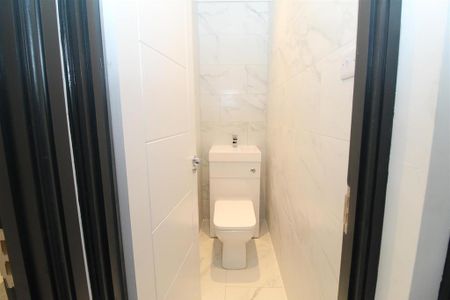 5 bedroom house to rent - Photo 2