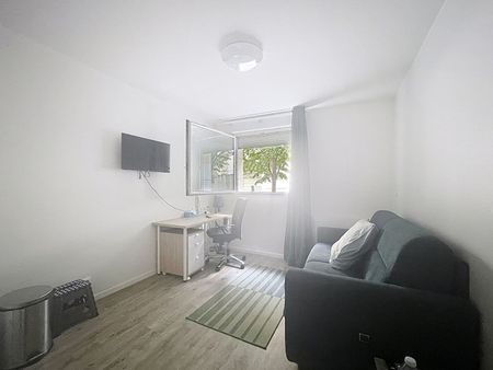 Appartement Courbevoie 1 pièce(s) 18.17 m2 - Photo 2