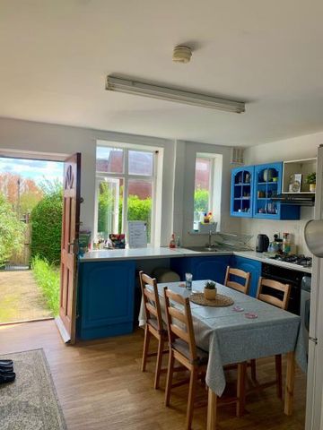 2 bedroom terraced house to rent - Photo 4