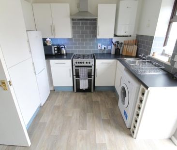 2 bedroom semi-detached house to rent - Photo 2