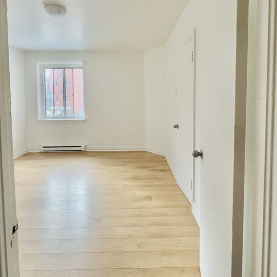 Unit 9: Entire unit - Photo 1