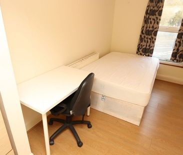 Room in a Shared Flat, Roman Road, E3 - Photo 5