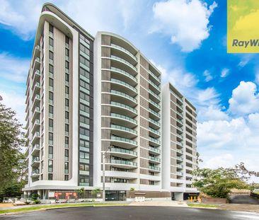 The Premier Choice Three-bedroom residence at Platinum on Peach Tree - Photo 4