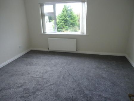 6 Market Street, Lack, BT93 0DT - Photo 4