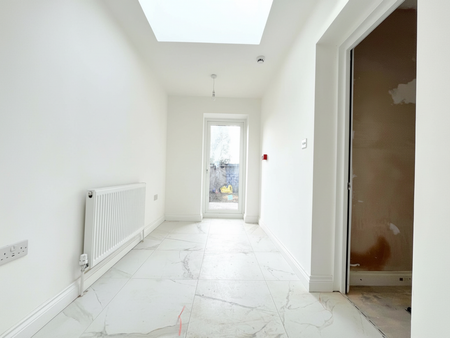 3 bedroom maisonette to rent - Photo 5
