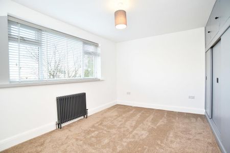 3 bedroom detached bungalow to rent - Photo 4