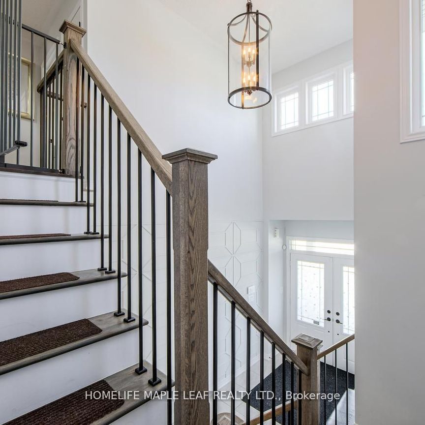 For Lease - 118 Lorne Thomas Place, New Tecumseth, Ontario - Photo 1