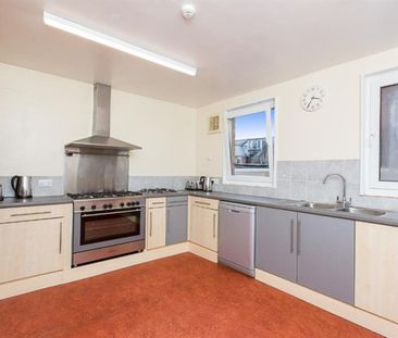 1 bedroom Flat To Let - Photo 5