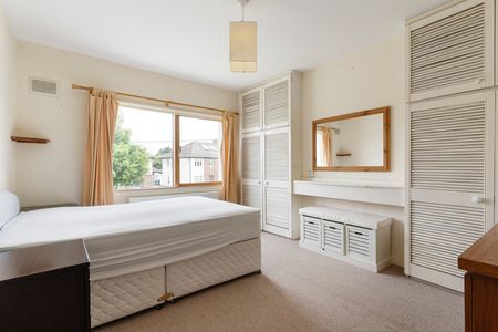 52 Dundela Park, Sandycove, Co. Dublin,, - Photo 2